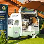 Szálloda Avalon &