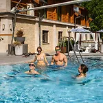 Avalon & Hotel 5*