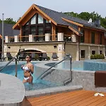 Hotel Avalon &
