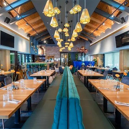 Hotel Avalon & Miskolc