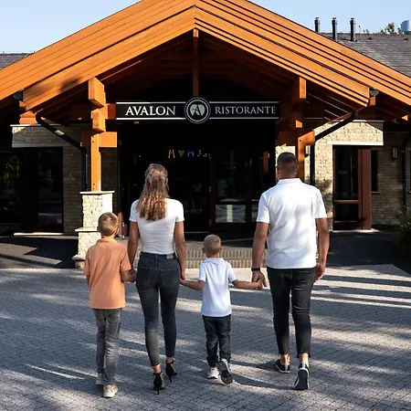 Hotel Avalon &