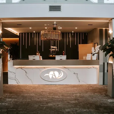 Hotel Avalon & 5*