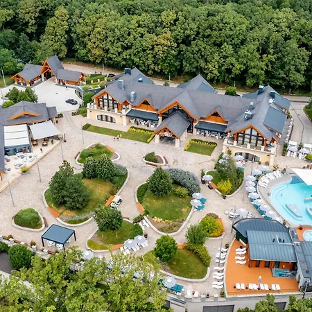 Hotel Avalon & Miskolc