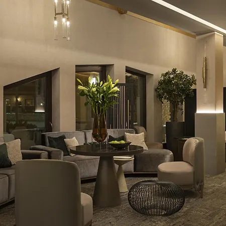 Hotel Avalon & 5*