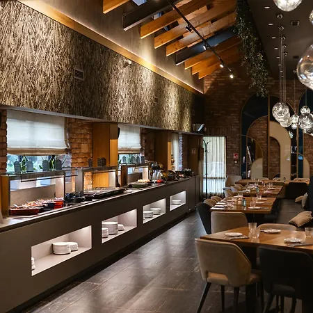 Hotel Avalon & 5*