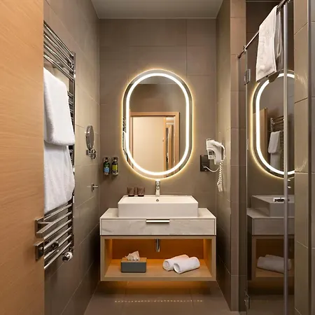 Hotel Avalon &